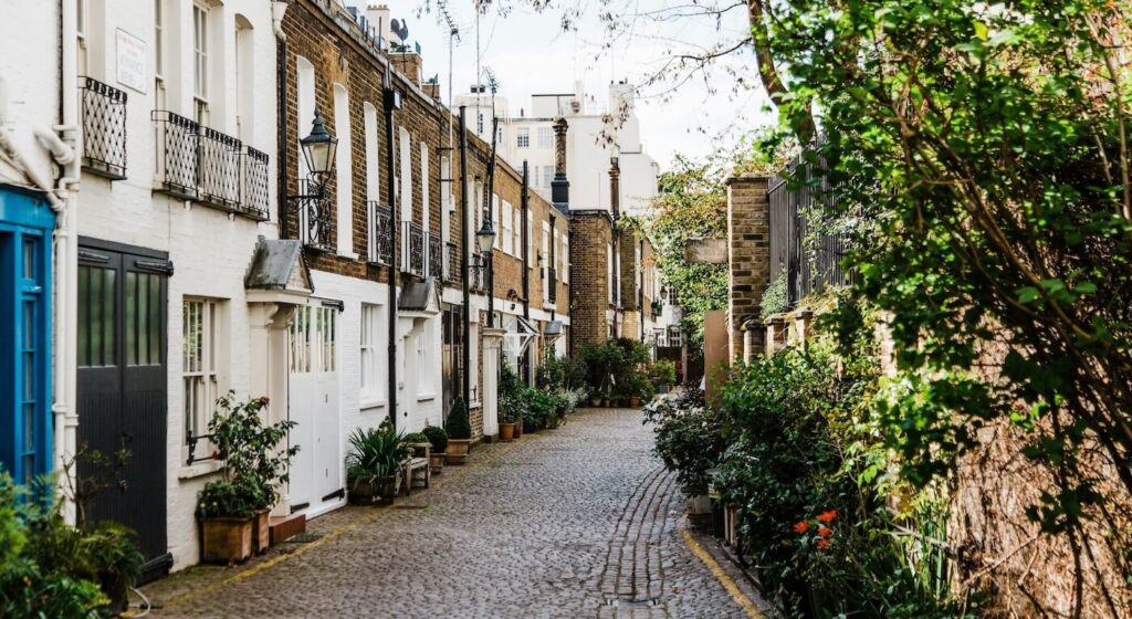 Charming tree-lined residential street with Victorian terraced houses in Chelsea, London